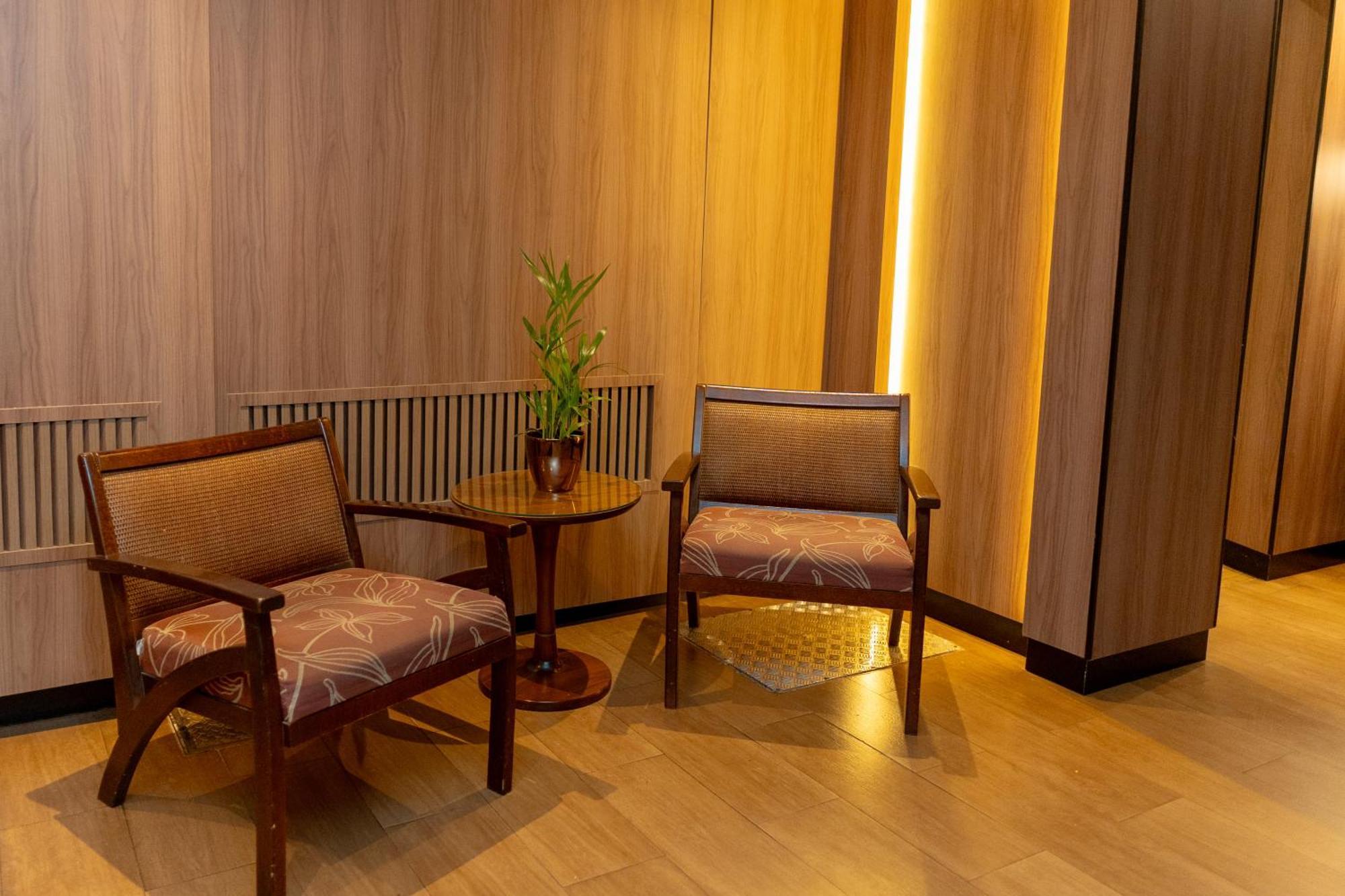 Del Rey Quality Hotel ฟอสดูอีกวาซู ภายนอก รูปภาพ